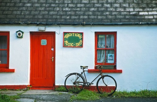 Ballinderreen House | Luxury Wild Atlantic Way Chalet!