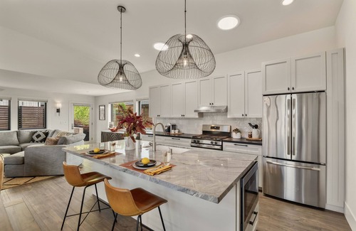 Larkfield-Wikiup House | Luxury Wine Country Getaway