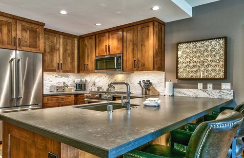 Lakeside Park Condo | LuxuryÂ 2br Steps From Heavenly Village & Gondola 2 Bedroom Condo by RedAwning