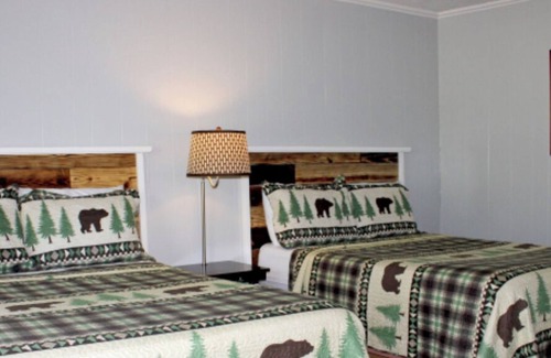 Lake Luzerne-Hadley Hotel | Luzerne Court Motel