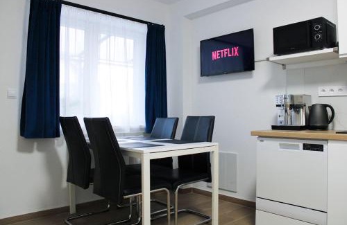 Kobylisy Apartment | LYLY APARTMENT - Free Private Parking