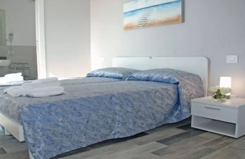 Azzano San Paolo House | Lyon Room - Bonne Nuit