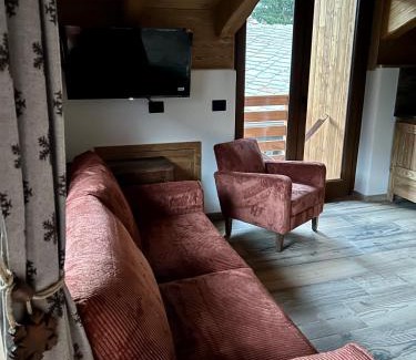 Courmayeur Apartment | Méijòn Lo Brenlo