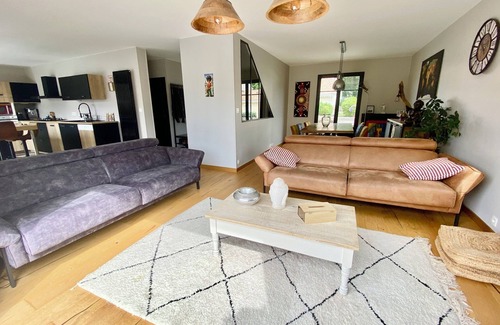 Merignac House | Mérignac Centre, Maison de 150m², 5 Chambres, Piscine