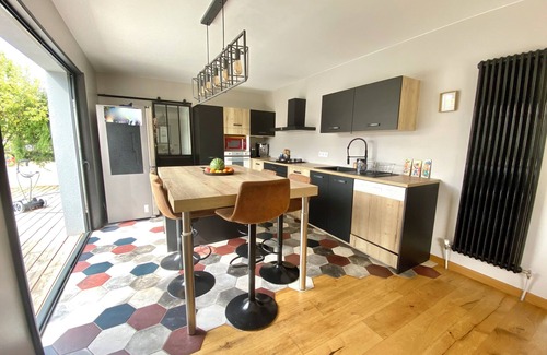 Merignac House | Mérignac Centre, Maison de 150m², 5 Chambres, Piscine