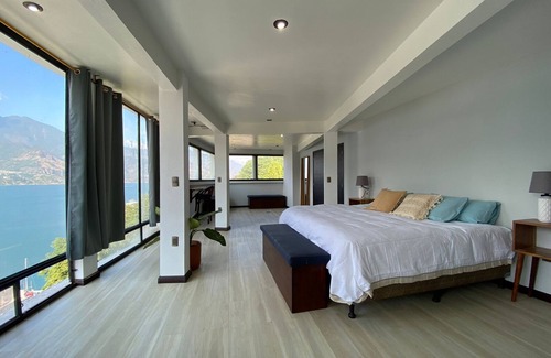 San Pedro La Laguna Hotel | Mónaco
