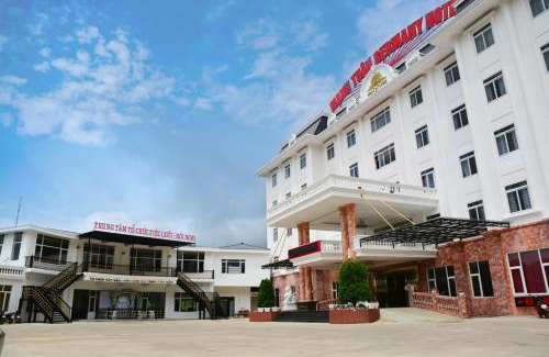 Moc Chau Hotel | Mạnh Tuân Hotel MC - by BAY LUXURY