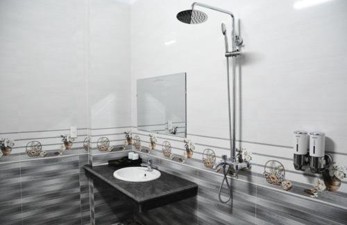 Moc Chau Hotel | Mạnh Tuân Hotel MC - by BAY LUXURY