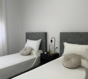 Onda House | M&A Hostal en Onda