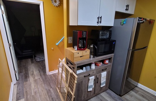 Garrisonville House | M&H Sweet Home is a very cozy place to relax and great area for vacation.