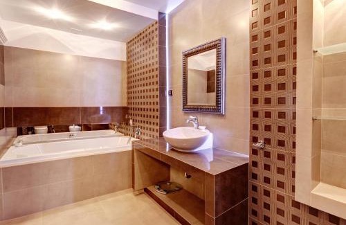 Sosnowiec Hotel | M Hotel Sosnowiec