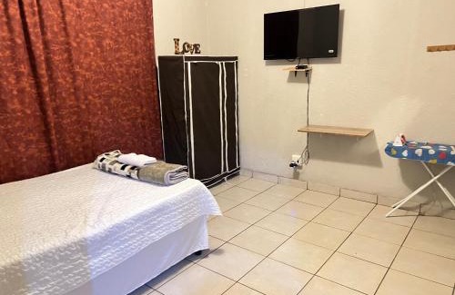 Boksburg House | M J GuestHouse