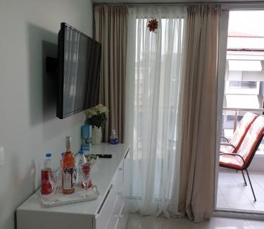 Katerini Apartment | M & M White Luxury