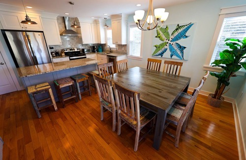 Monteray Shores House | M931- Sound Side, Corolla, Saturday Check In, Comm. Pool!