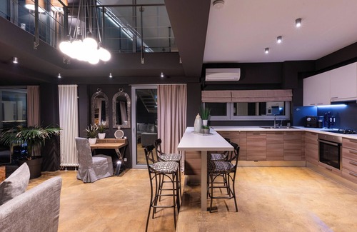 Gazi Apartment | Ma Maison N°5 Penthouse,Private Heated Pool,Acropolis view Downtown Loft,300Mbps