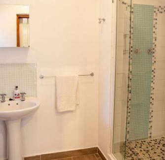 Westdene House | MacLeod House