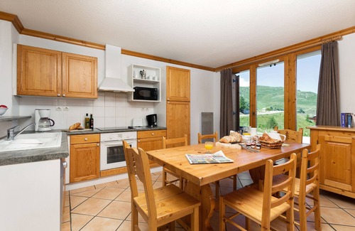 La Plagne-Tarentaise Ski Chalet | Madame Vacances Les Chalets des Praz