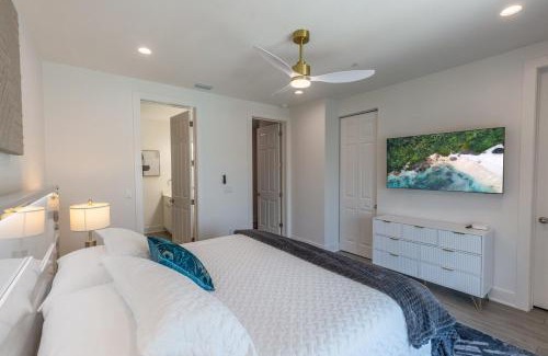 Madeira Beach Apartment | Madeira Luxe Retreat