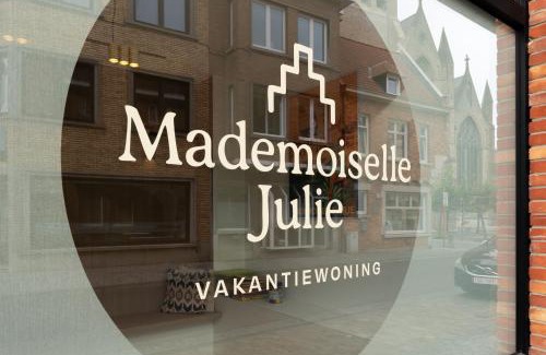 Diksmuide House | Mademoiselle Julie