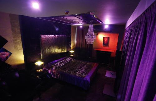 Athens Hotel | Madison