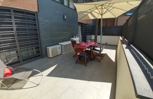 Majadahonda Condo | Madrid - Amazing flat with garden, paddle tennis court and swimming pool
