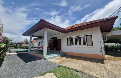 Rayong House | Mae Rampung Beach House Pool Villa