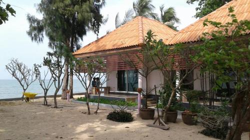 Mae Nam Hotel | Maenam Villa Hotel