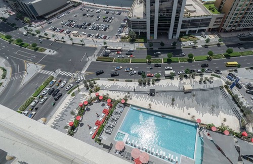 Madinat Zayed Apartment | MAG318 Lux Burj Khalifa Walk Pool View