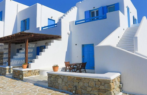 Paraga Apartment | Maganos EikosiDio in Thira