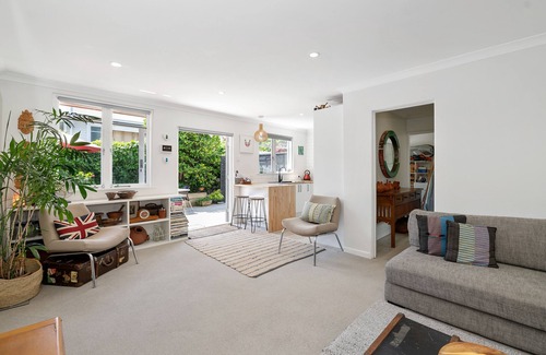Mount Maunganui House | Magic at The Mount - Mt Maunganui Downstairs Unit