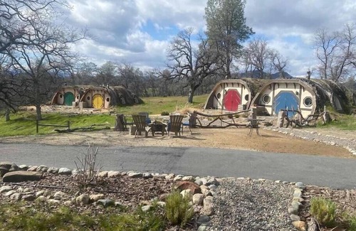 Bella Vista House | Magical Hobbit Hole and Second Breakfast