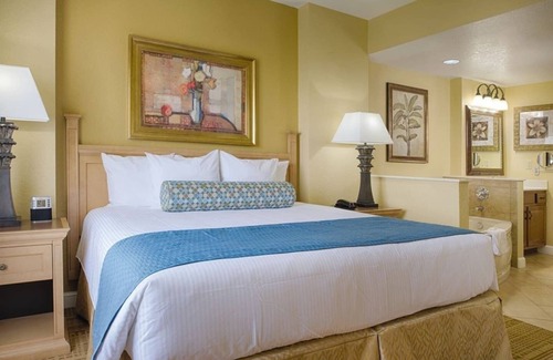 Lake Buena Vista Resort | Magical Vacation at Whydham Bonnet Creek Resort in a 1 Bedroom
