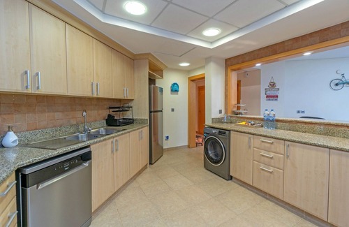 Mirdif Apartment | Magnificent 3 Bedroom Apartment in the Palm Jumeirah