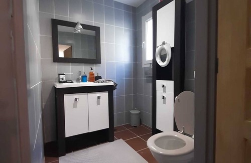 Carces Villa | MAGNIFICENT 5-BEDROOM VILLA WITH SWIMMING POOL