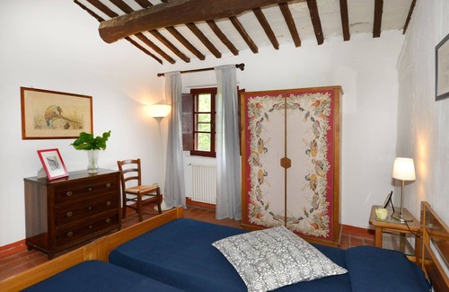 Guasticce Other | Magnificent apartment in the Tuscan countryside with swimming pool