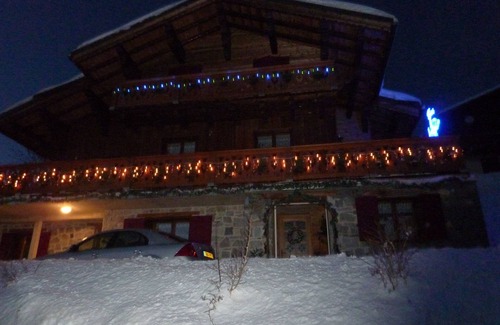 Feissons-sur-Salins Ski Chalet | Magnificent chalet for 6 people in Feissons sur salins facing the 3 valleys