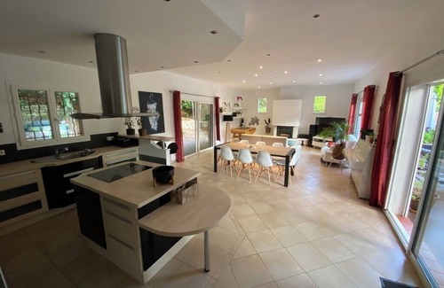 Roquefort-les-Pins Villa | Magnificent 4-bedroom family villa in the heart of the Côte d'Azur