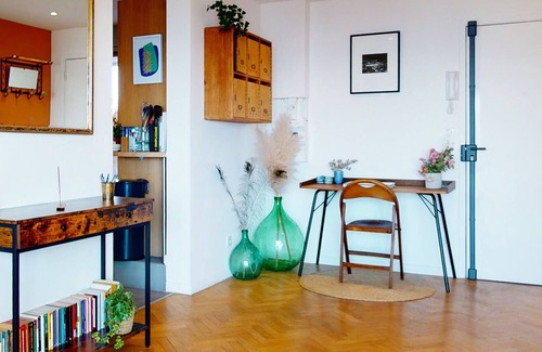 Saint-Lambert Apartment | Magnificent roof terrace in the center of Marseille with sea view