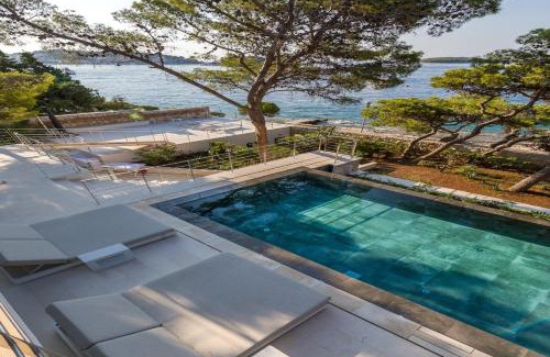 Hvar Villa | Magnificent Seafront Villa 10 Bedrooms Pakleni View Villa Private