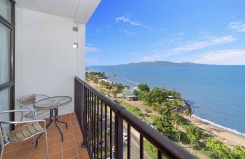 North Ward Apartment | Magnificent views of Magnetic Island