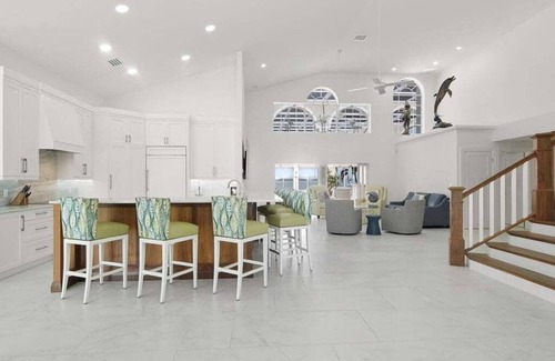 Bonita Springs House | Magnificent Waterfront Escape