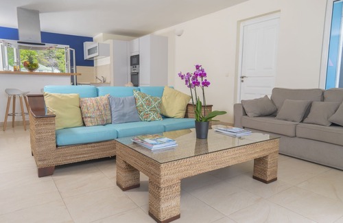 Grand Case Apartment | Magnificent waterfront apartment