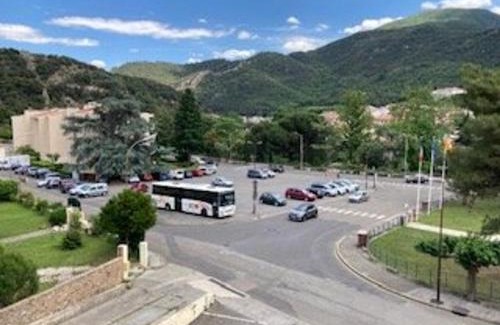 Amelie-les-Bains-Palalda Apartment | Magnifique F3 lumineux avec terrasses, climatisation, garage et WiFi à Amélie-les-Bains - FR-1-703-81