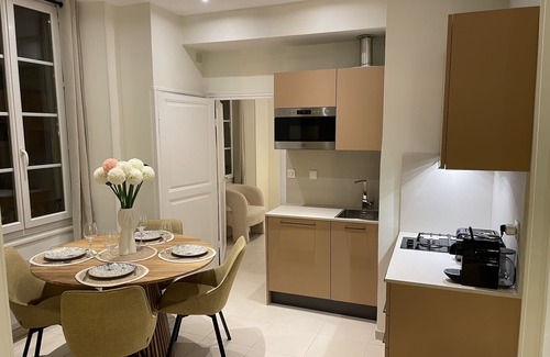 Riquier Apartment | Magnifique 2pc luxe quartier du port place du pins