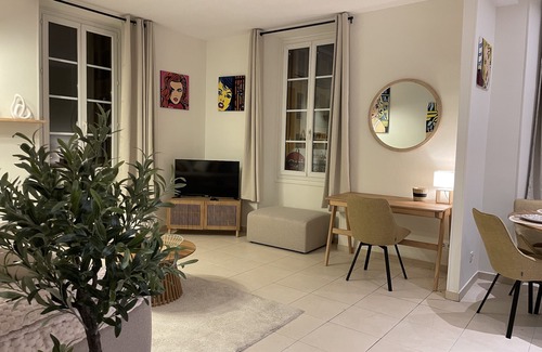 Riquier Apartment | Magnifique 2pc luxe quartier du port place du pins