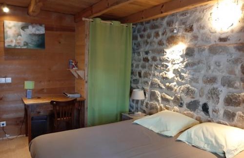 Devesset Ski Chalet | Magnifique gite 14 personnes en bord de lac