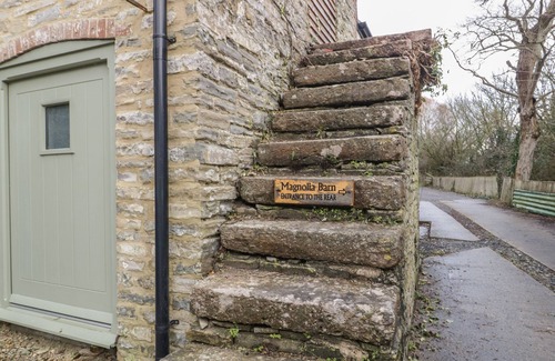 Highbridge Cottage | Magnolia Barn