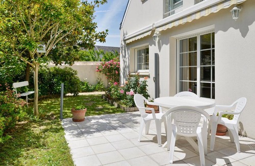 Schuman House | Magnolia - Charmante maison avec jardin