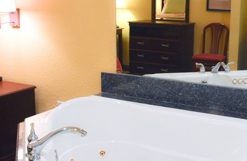 Magnolia Hotel | Magnolia Inn And Suites