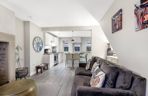 Stanhope House | Magpie Cottage - North East Escapes
